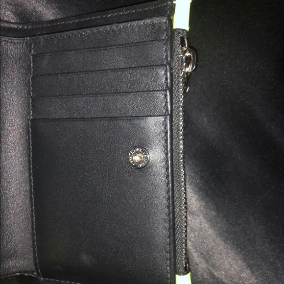 MONOGRAM ZIPPERED WALLET IN GRAIN DE POUDRE - Picture 5 of 8